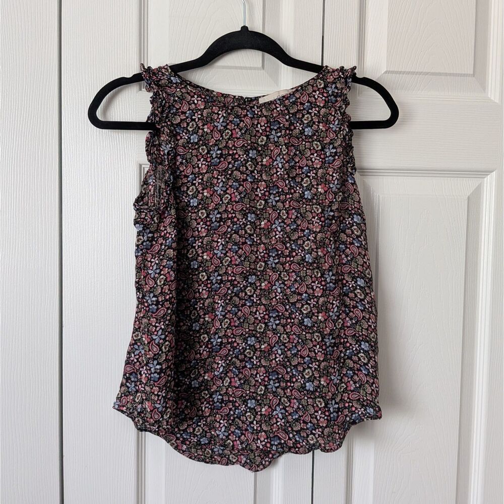 LOFT Dark Ditsy Floral Paisley Tank Shell Medium Viscose Ruffle Flowy Woodsy